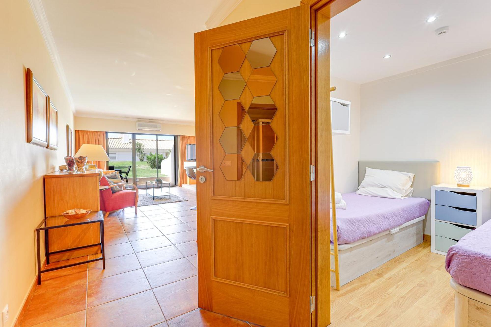 Apartment With 2 Bedrooms, 2M To The Beach Armacao de Pera Exterior photo